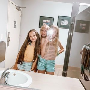 Meet your Posher, Savi